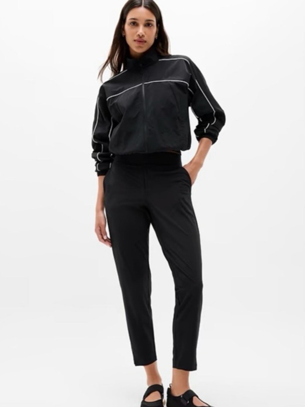 Athleta Brooklyn Ankle Pants. Black. Size 12